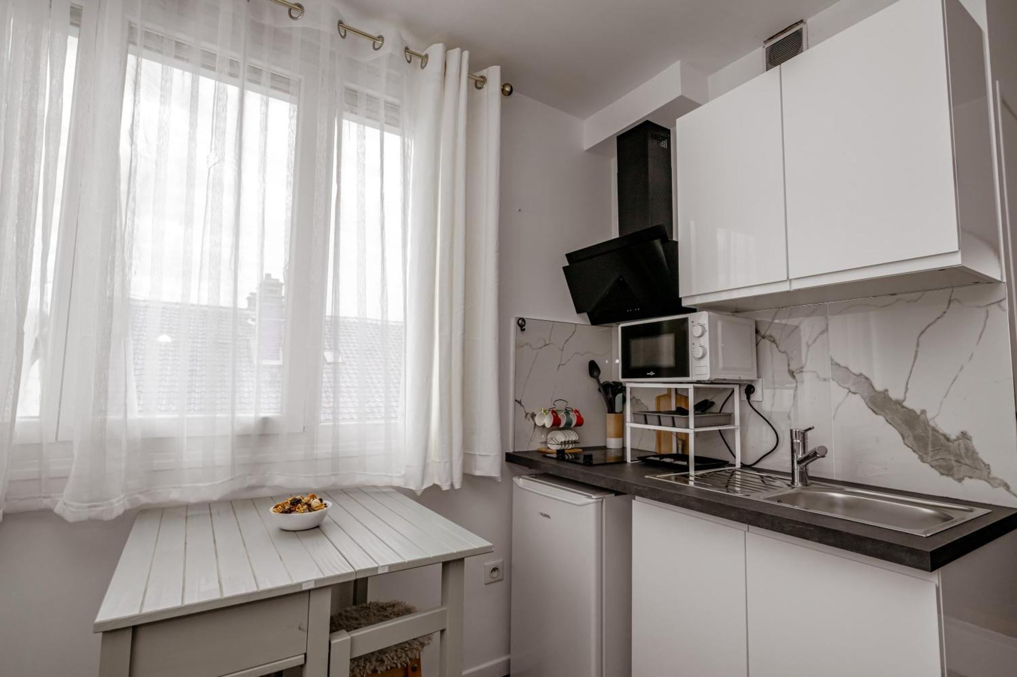 L'ecrin De Camille Et Marie * Bobigny